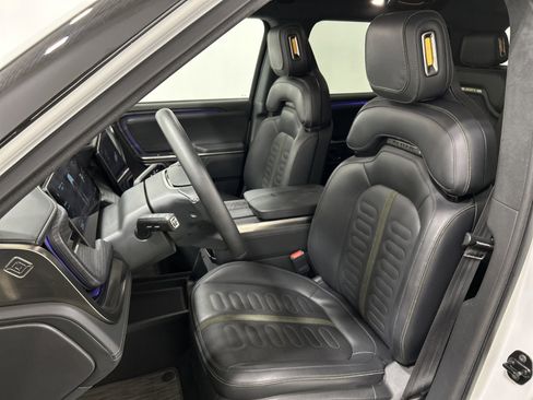 Used 2024 Rivian R1S Adventure image 20