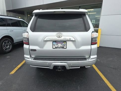 Used 2022 Toyota 4Runner Limited AWD/4WD image 11