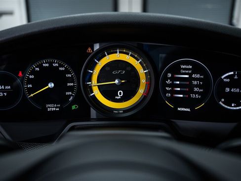 Used 2022 Porsche 911 GT3 RWD image 17