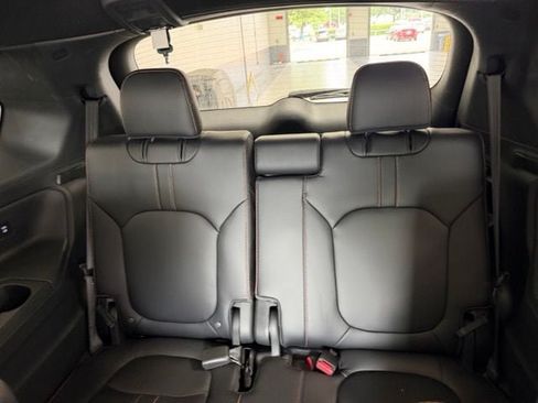 Certified 2024 Honda Pilot TrailSport image 12