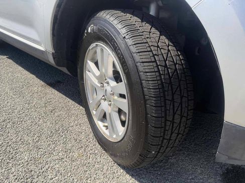 Used 2012 Ford Edge SE FWD image 17