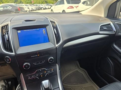 Used 2017 Ford Edge SEL w/ Equipment Group 201A FWD image 16
