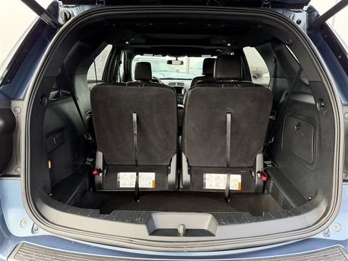 Used 2018 Ford Explorer XLT w/ Equipment Group 202A image 16