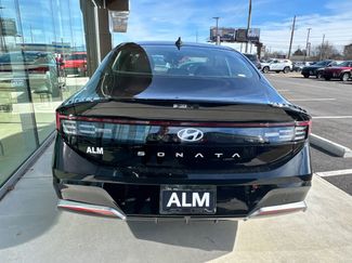 New 2026 Hyundai Sonata SEL video 3