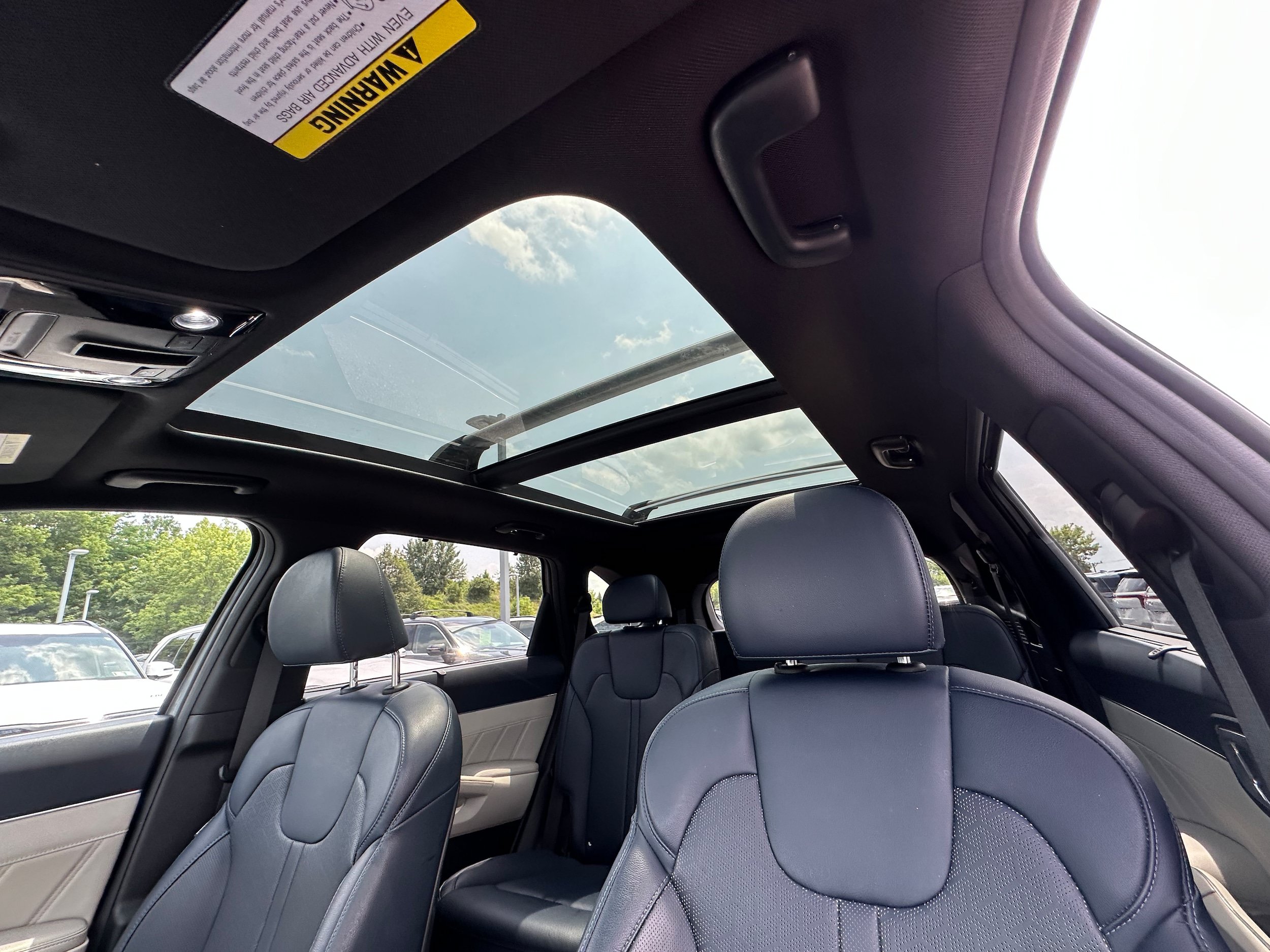 Used 2023 Kia Sorento SX Prestige w/ Panoramic Sunroof Package AWD/4WD image 40