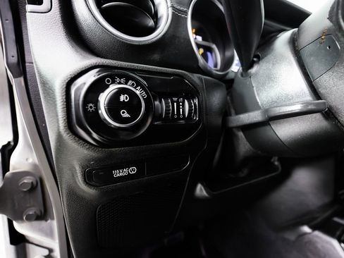 Used 2020 Jeep Gladiator Overland w/ Popular Equipment Package image 25