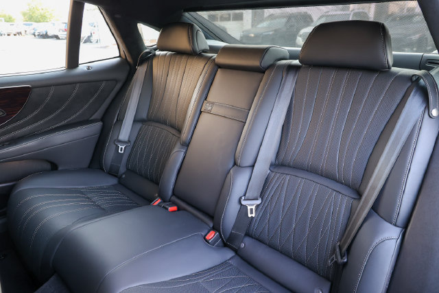 Used 2021 Lexus LS 500 AWD w/ Interior Upgrade Package image 35