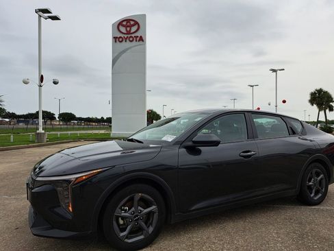 Used 2025 Kia K4 FWD image 9