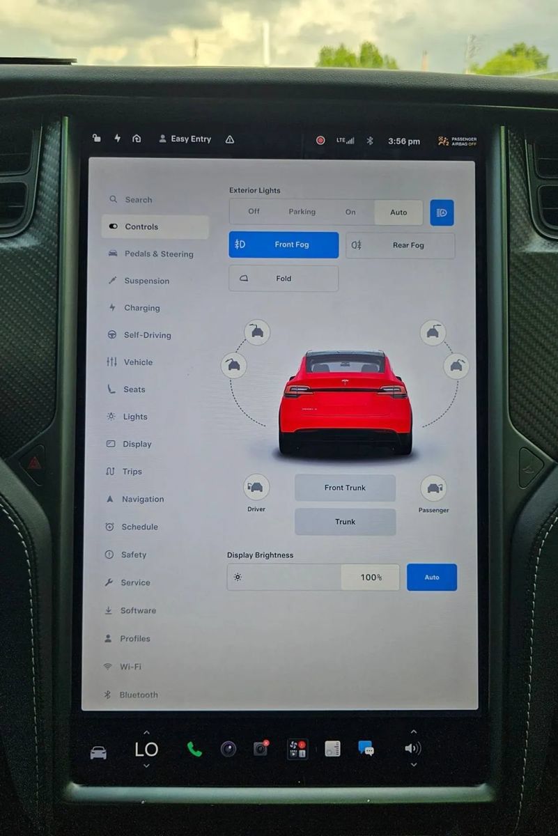 Used 2020 Tesla Model X Performance AWD/4WD image 30