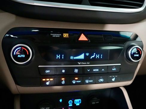 Used 2020 Hyundai Tucson Limited image 19