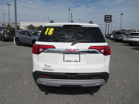 Used 2018 GMC Acadia SLT image 5