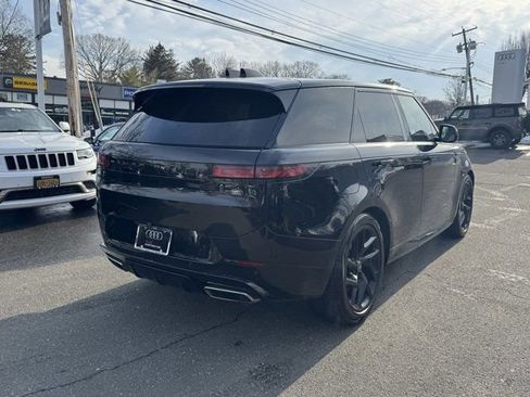 Used 2023 Land Rover Range Rover Sport SE Dynamic image 5