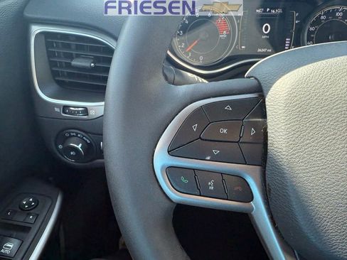 Used 2021 Jeep Cherokee Latitude Lux image 14