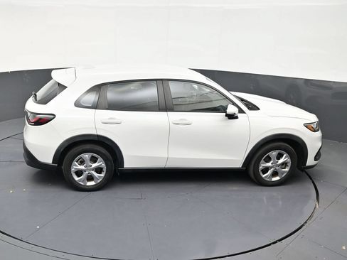 Used 2023 Honda HR-V LX image 18
