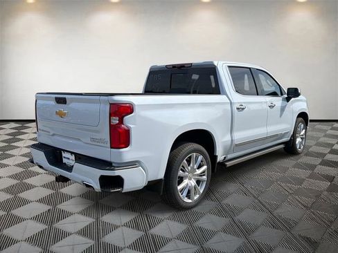 New 2026 Chevrolet Silverado 1500 High Country AWD/4WD image 5