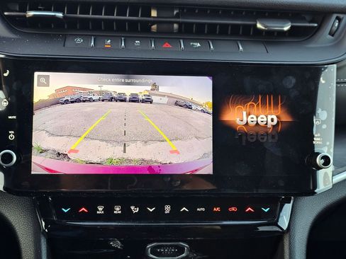 New 2026 Jeep Grand Cherokee L Limited AWD/4WD image 12