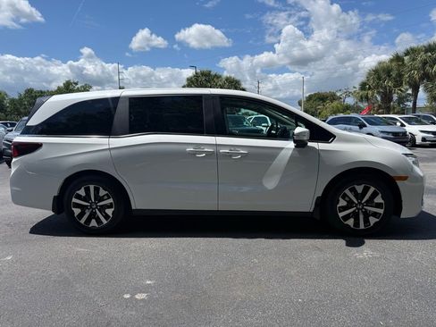 New 2026 Honda Odyssey EX-L image 6