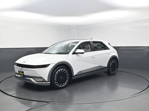 Used 2024 Hyundai Ioniq 5 Limited AWD/4WD image 6