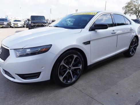 Used 2016 Ford Taurus SHO w/ Equipment Group 401A image 3