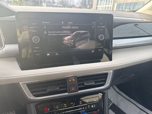 New 2026 Volkswagen Taos SEL AWD/4WD image 14