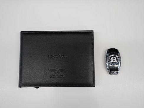 Used 2018 Bentley Bentayga Activity AWD/4WD image 40