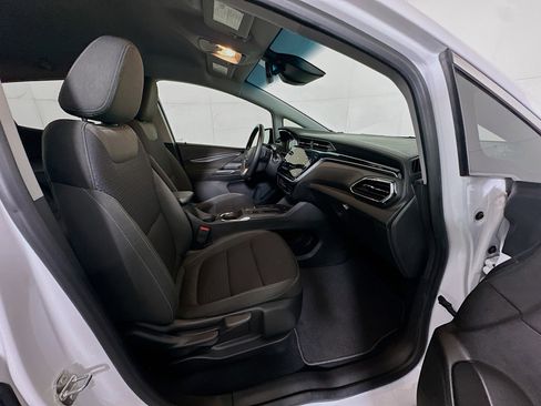 Used 2023 Chevrolet Bolt LT image 29