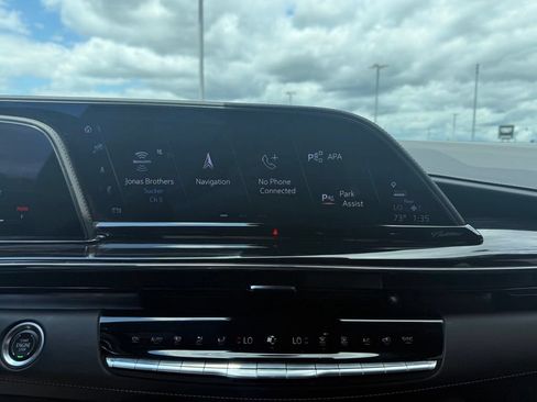 Certified 2024 Cadillac Escalade V w/ Heavy-Duty Trailer Package AWD/4WD image 22