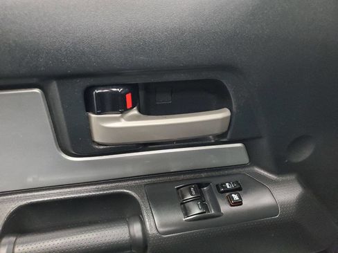 Used 2007 Toyota FJ Cruiser 4WD image 10