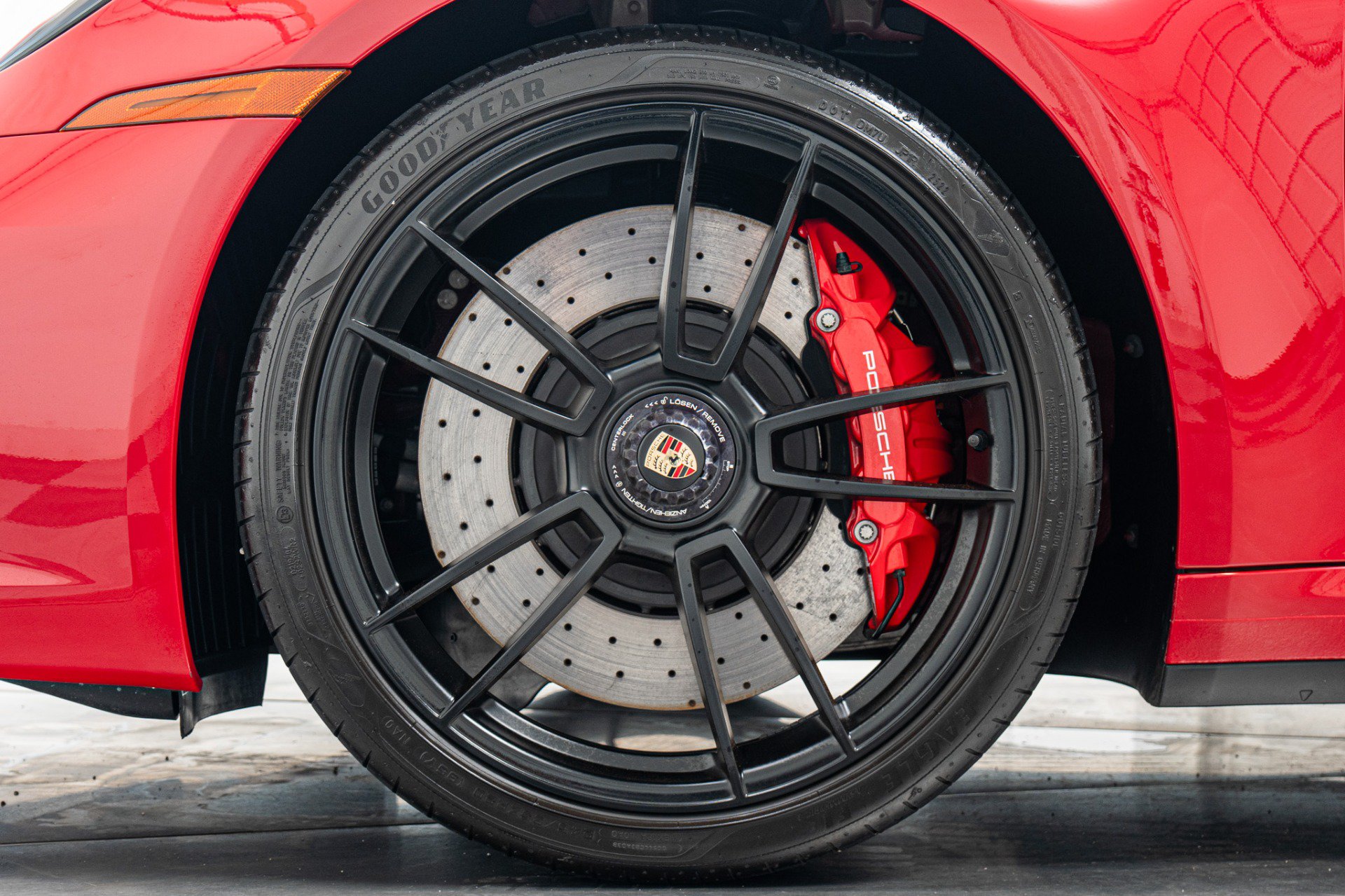 Used 2022 Porsche 911 Cabriolet image 10