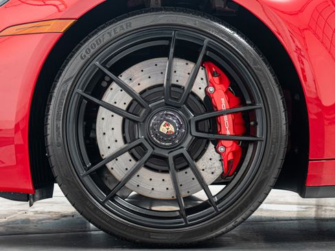 Used 2022 Porsche 911 Cabriolet image 10