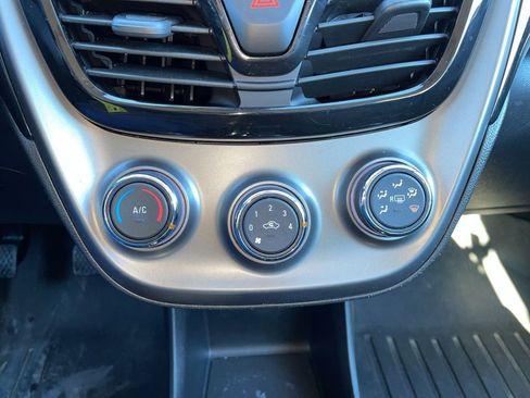 Used 2021 Chevrolet Spark LT image 20