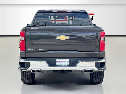 Used 2021 Chevrolet Silverado 1500 LTZ AWD/4WD image 6