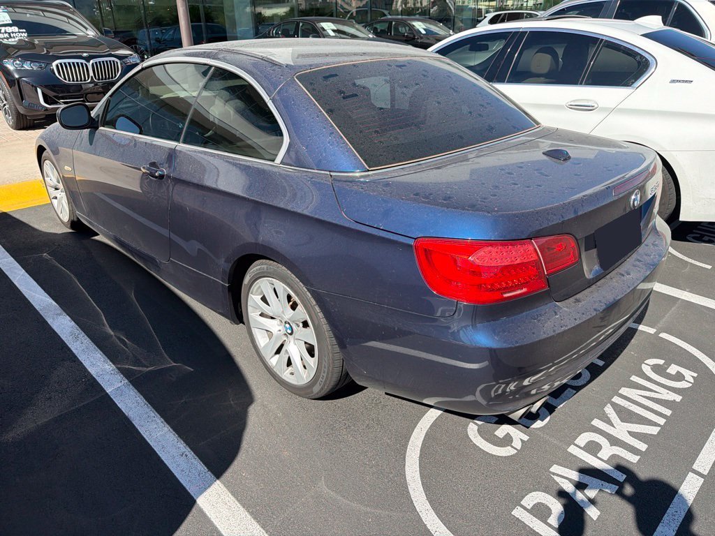 Used 2013 BMW 328i Convertible RWD image 3