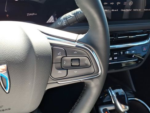Used 2025 Buick Envista Avenir FWD image 13