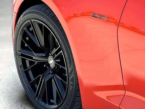 Used 2021 Chevrolet Camaro LT RWD image 31