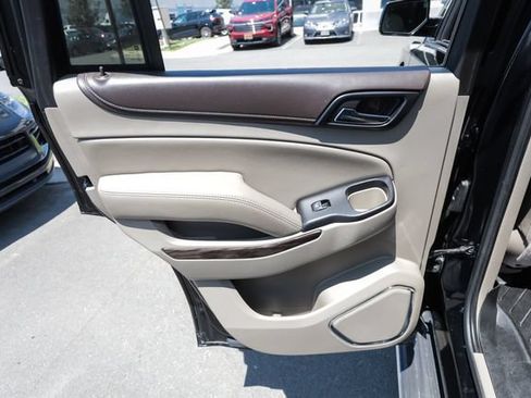 Used 2020 GMC Yukon SLT w/ Open Road Package AWD/4WD image 30