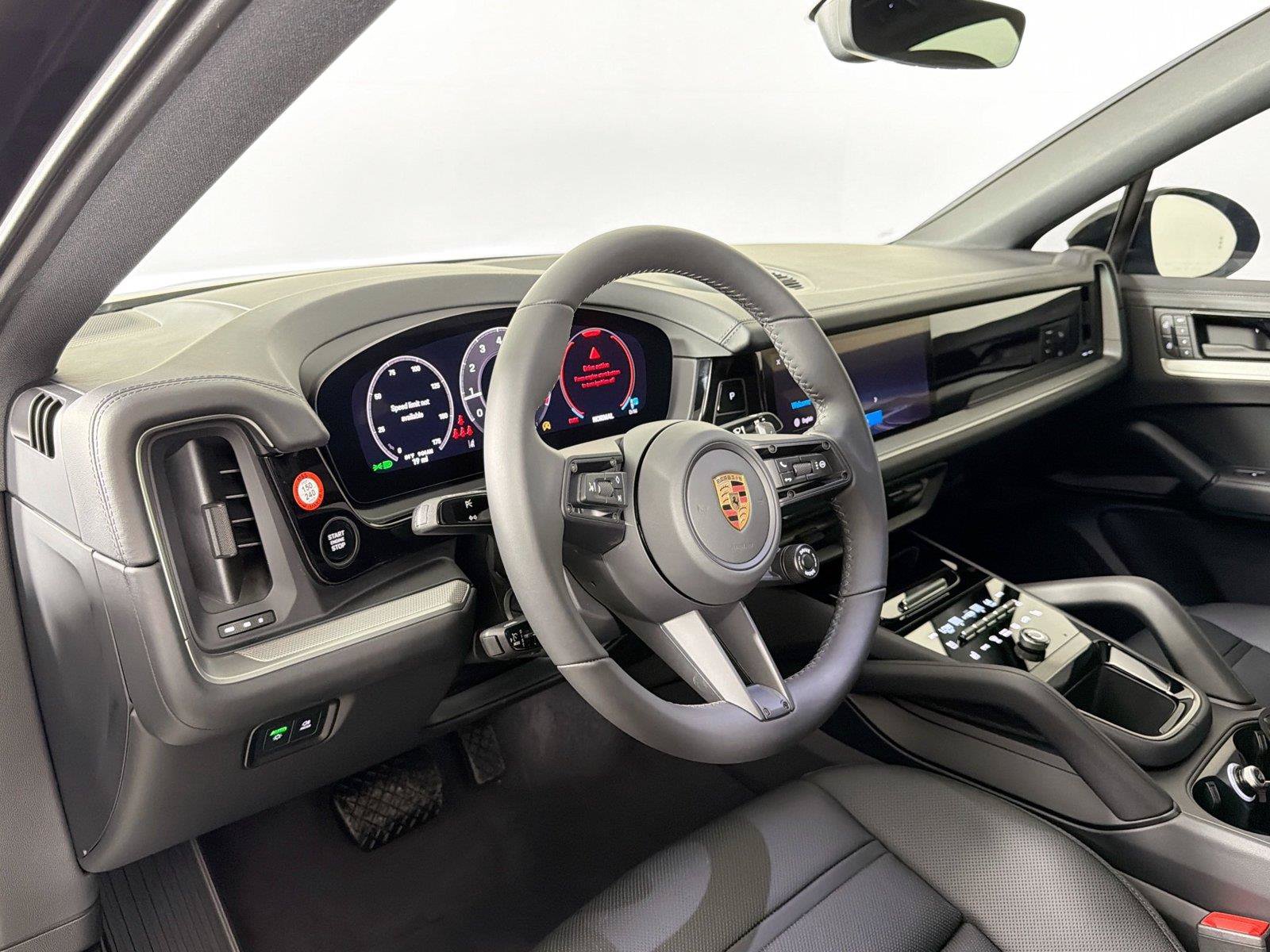 Used 2026 Porsche Cayenne Coupe AWD/4WD image 4