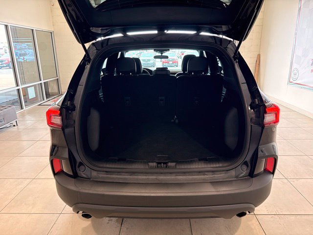 Used 2025 Ford Escape ST-Line FWD image 4