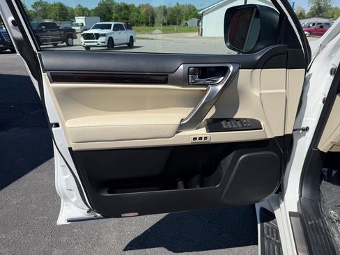 Used 2023 Lexus GX 460 Premium AWD/4WD image 12