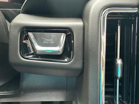 New 2026 GMC Yukon Denali AWD/4WD image 13