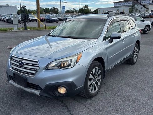 Used 2015 Subaru Outback 2.5i Limited AWD/4WD image 1