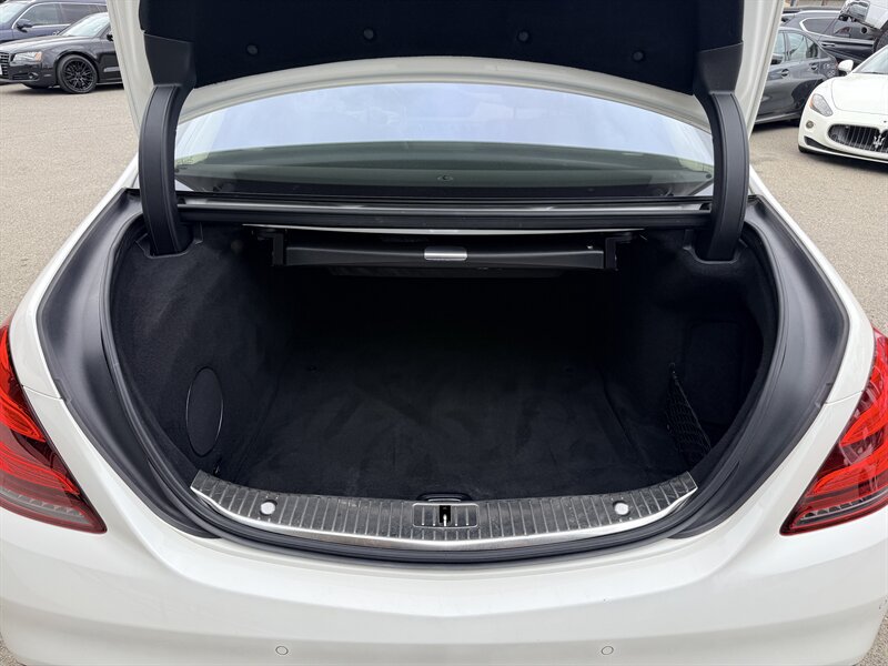 Used 2018 Mercedes-Benz S 560 Sedan image 26
