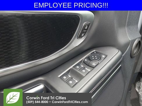 New 2026 Ford Expedition Max Platinum w/ Stealth Appearance Package AWD/4WD image 11