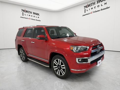 Used 2022 Toyota 4Runner Limited AWD/4WD image 7