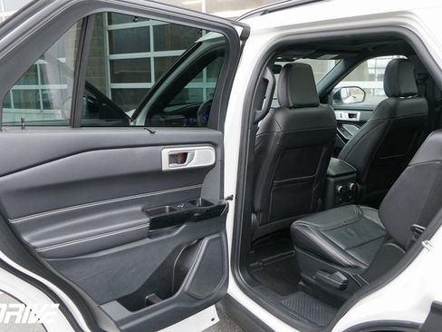 Used 2023 Ford Explorer ST w/ Equipment Group 401A AWD/4WD image 33