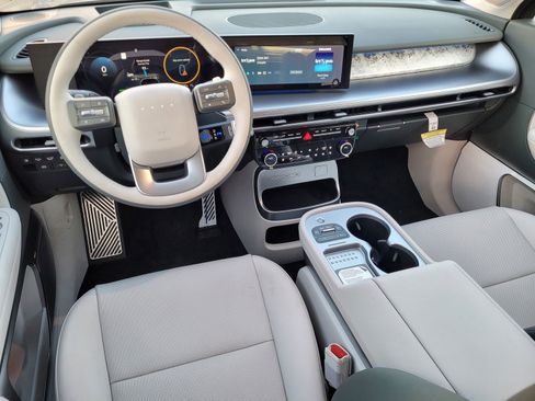 New 2026 Hyundai Ioniq 9 Calligraphy image 7