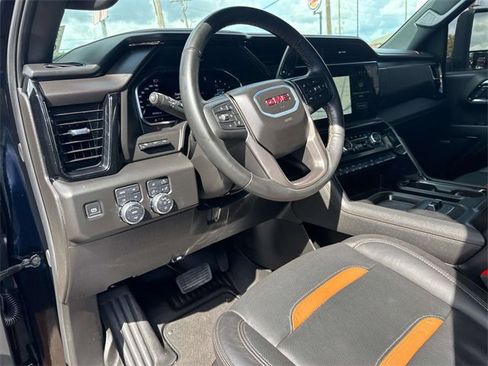Used 2025 GMC Sierra 2500 AT4 w/ AT4 Premium Plus Package image 21