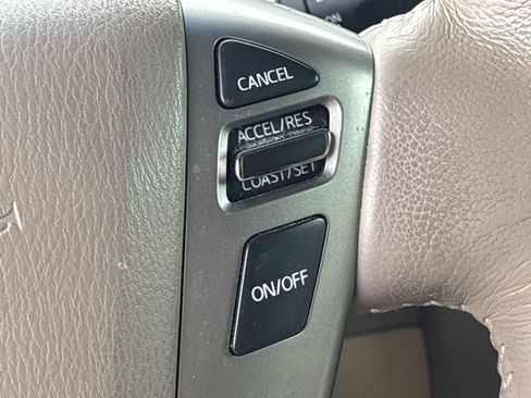 Used 2014 Nissan Armada SV w/ SV Driver Package RWD image 16