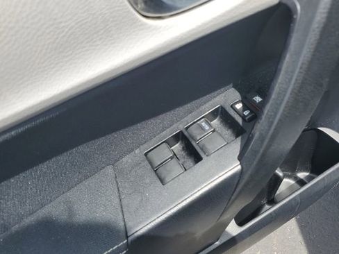 Used 2016 Toyota Corolla LE FWD image 21