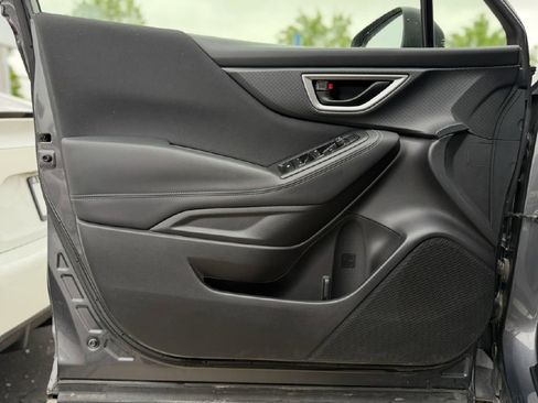 Used 2021 Subaru Forester image 8